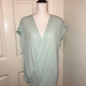 NWOT NY&Co Sz XL Wrap Front Short Sleeve Mint Top